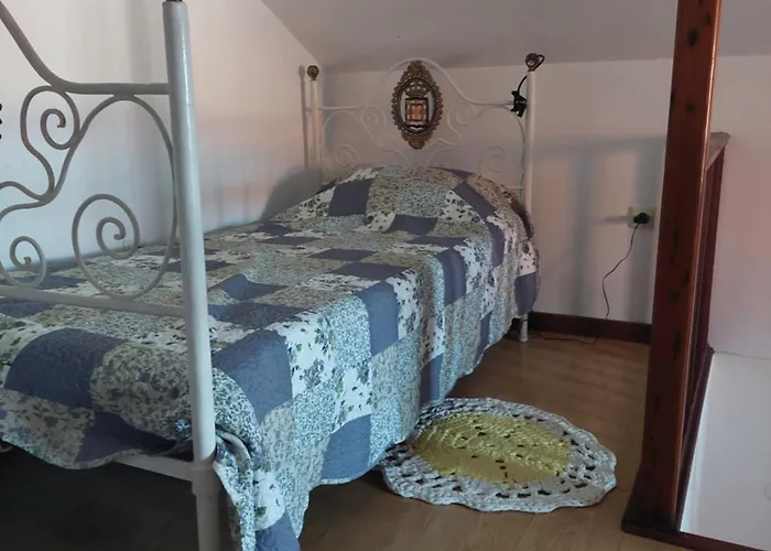 Serrado Da Eira * Lajes das Flores